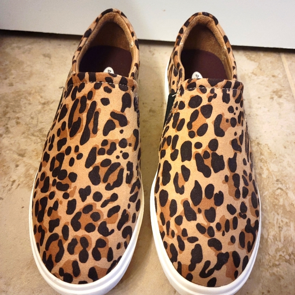 NEW Dr Scholl's slip ons!